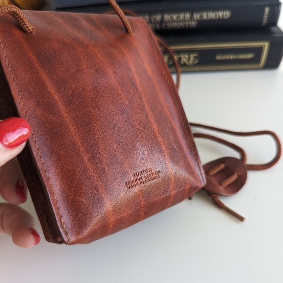 Small Vintage Buxton Leather Pouch style purse on cotton string - Picture 5 of 14